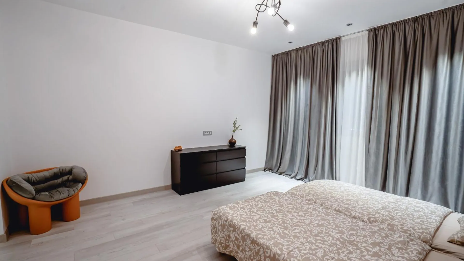 Studio Sol Бухарест
