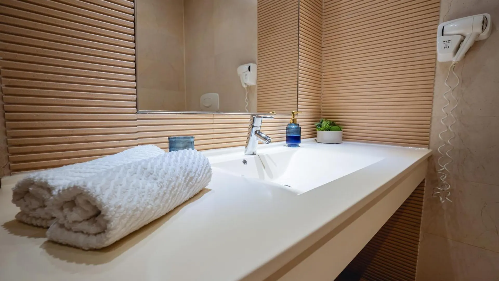 Apartment Studio Sol Bucharest